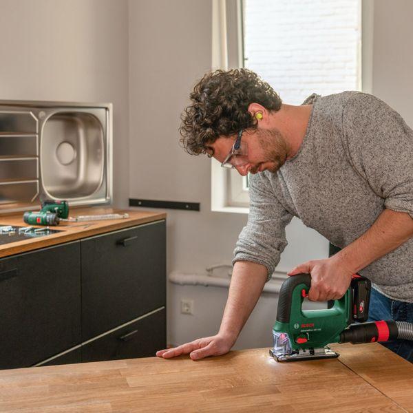 Produktbild Bosch Home & Garden UniversalSaw 18V-100