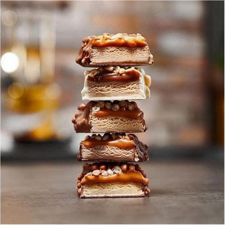 Immagine prodotto Foodspring Barretta proteica al cioccolato extra (Cioccolato, 12 pz., 380 g)