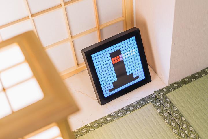 Actual product image Divoom Pixoo (8.60")