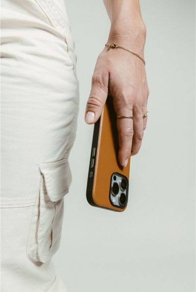 Immagine prodotto Nomad Modern Leather Case (Apple iPhone 16 Pro)