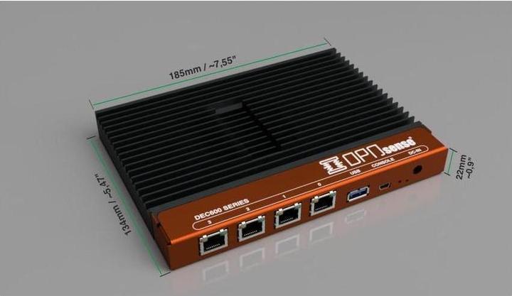 Produktbild Deciso DEC677 OPNsense® Desktop-Sicherheitsanwendung