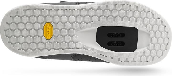 Actual product image Giro Chamber II (40)