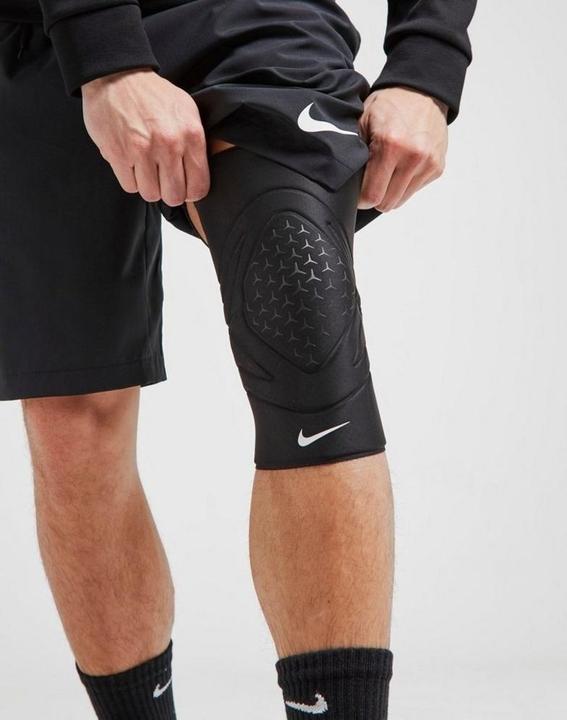 Produktbild Nike KompressionsKniestütze Pro Closed Patella 3.0 (XL)