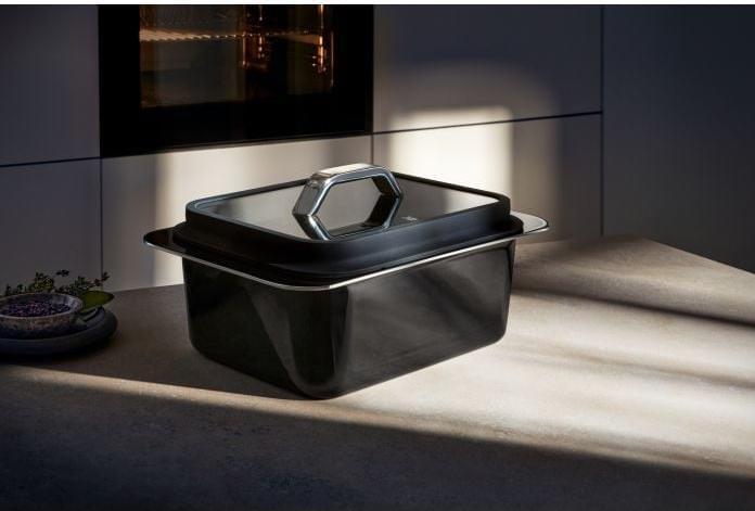 Actual product image WMF Roaster Fusiontec 38 cm x 24 cm x 18 cm (24 cm, Casserole + Stewpot, Steel, Ceramic)