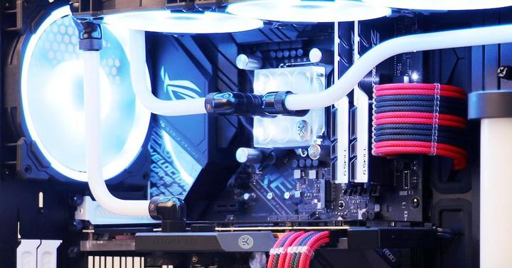 Joule Performance Glados 1 (Intel Core i9-9900K, 32 GB, 512 GB, GeForce RTX 2080 Ti)