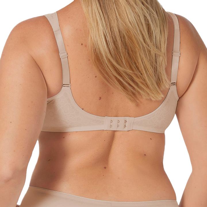 Actual product image Triumph Lovely Minimizer W Minimizer Bra (80 F, Single pack)