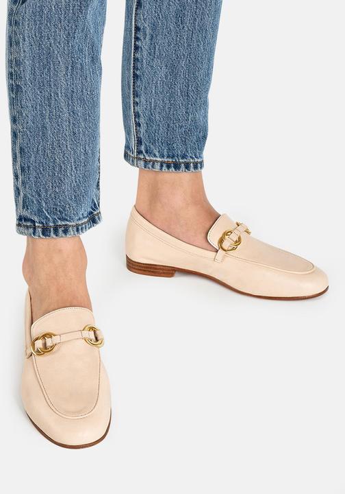 Produktbild Inuovo Mit diesem stilvollen und klassischen Slipper von sind Sie bei wichtigen Anlässen immer stils (37)
