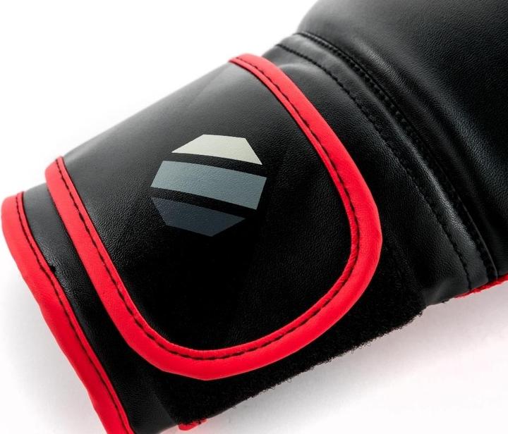 Immagine prodotto UFC Guanto da allenamento Contender Muay Thai Style (14 OZ)