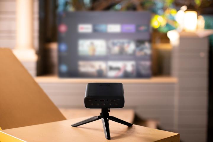 Actual product image Philips PicoPix Micro 2TV (VGA, 150 lm, 1.2:1)