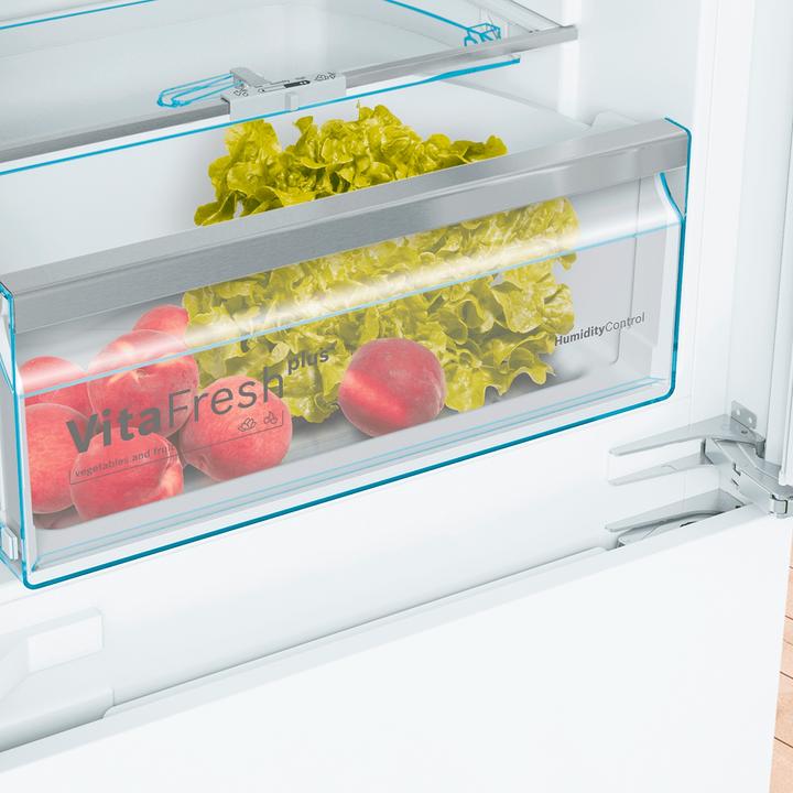 Actual product image Bosch Hausgeräte KIS87ADE0H (272 l)