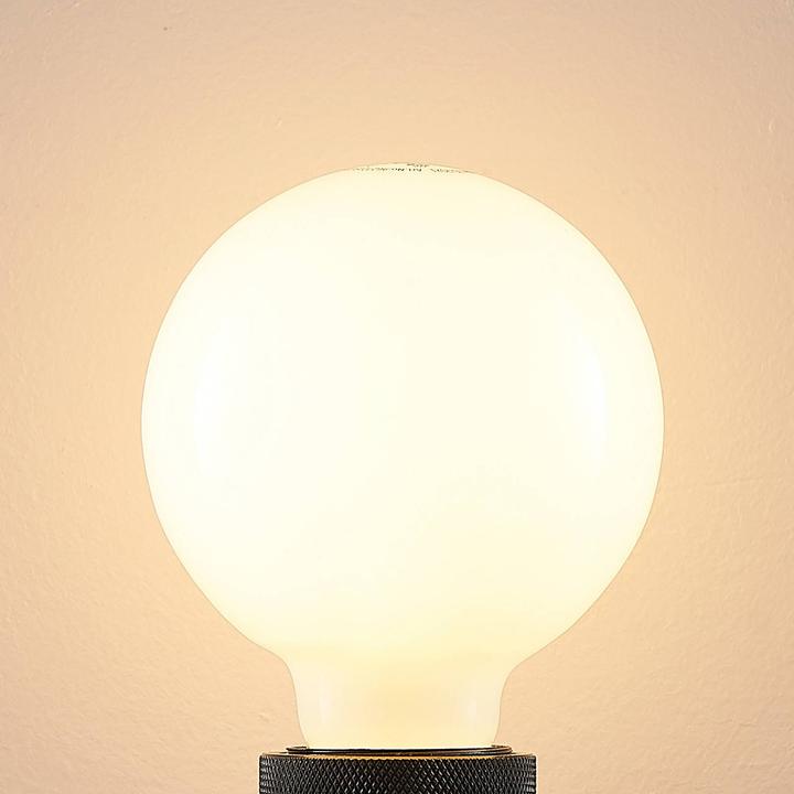 Actual product image Arcchio LED lamp E27 8W 2,700K G95 Globe, dimmable, opal (E27, 8 W, 980 lm, 1 x, E)