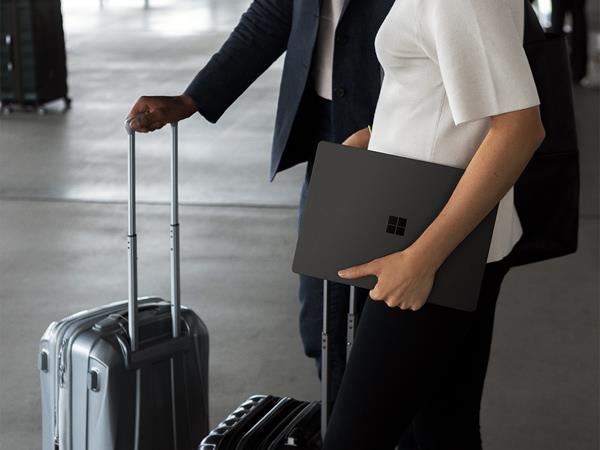 Produktbild Microsoft Surface Laptop 2 (13.50", Intel Core i5-8250U, 8 GB, 256 GB, CH)