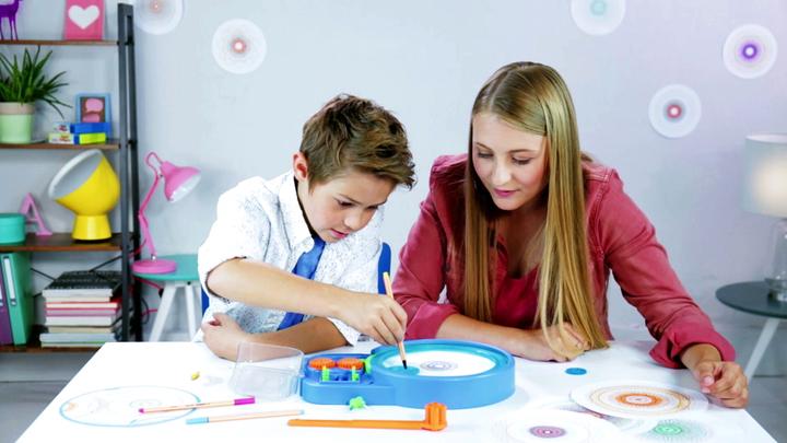 Actual product image Ravensburger Spiral Designer Machine