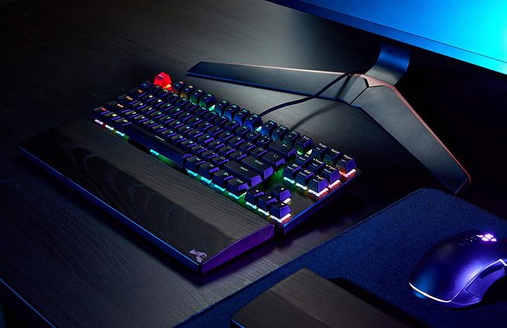 Actual product image Glorious PC Gaming Race Gmmk (US, Cable)