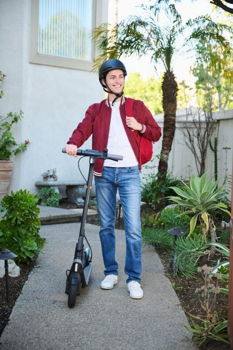 Produktbild Segway-Ninebot E2 E (20 km/h, 25 km, 250 W)