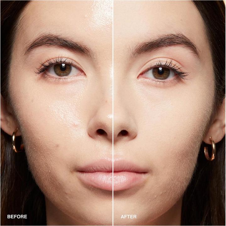 Image du produit Bobbi Brown Sheer Finish Pressed Powder Pale Yellow (jaune pâle)