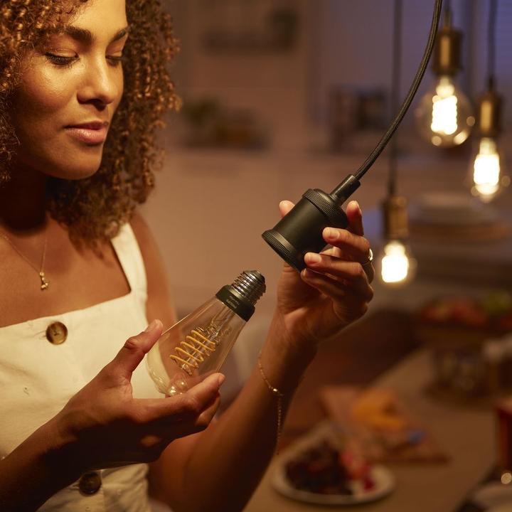 Actual product image Philips Hue White BT (E27, 7 W, 550 lm, 1 x, G)