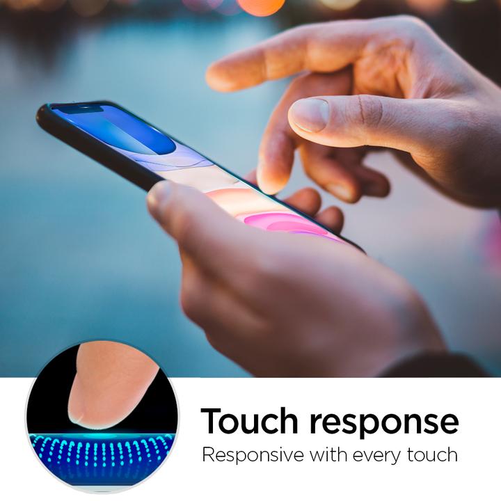 Produktbild Spigen AlignMaster FC (1 Stück, Apple iPhone 11)