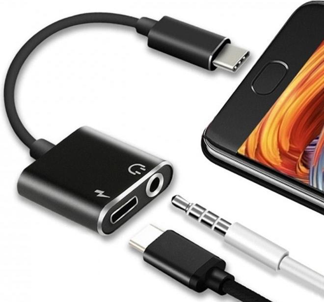 Produktbild JTI USB-C-Adapter/Splitter USB-C- und AUX-Anschluss (USB Typ C)