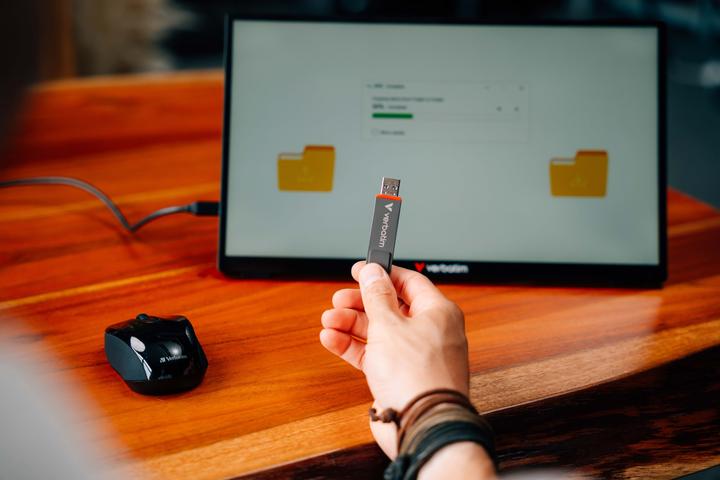 Immagine prodotto Verbatim Dual QuickStick (512 GB, USB 3.2)