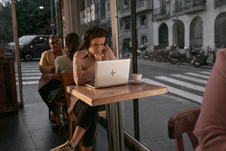Produktbild HP EliteBook 640 G10 (14", Intel Core i5-1335U, 16 GB, 512 GB, DE)