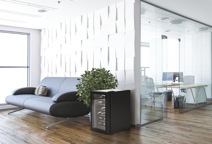 Produktbild Candy CWC 021 M/NF Weinkeller mit Kompressor Kostenlose Installation Schwarz 21 Flaschen/Flaschen