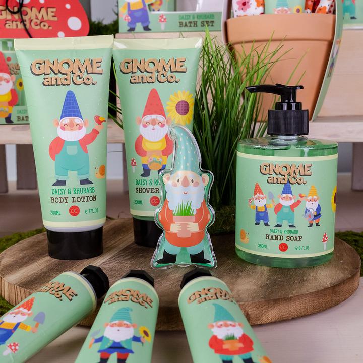 Produktbild Accentra Hand- & Nagelcreme GNOME & CO. in Tube, 60ml, 3 Motive sortiert, Duft: Daisy & Rhubarb, Farbe: hellg (60 ml)