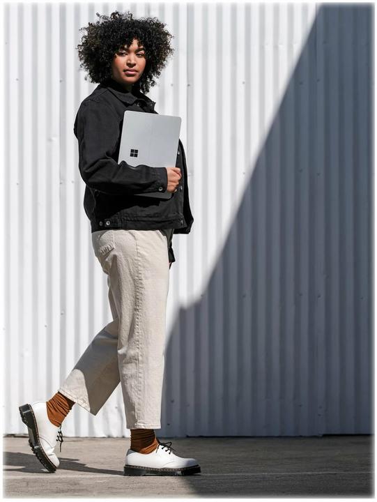 Actual product image Microsoft Surface Laptop Studio 2 for business (14.40", Intel Core i7-13800H, 64 GB, 1000 GB, CH)
