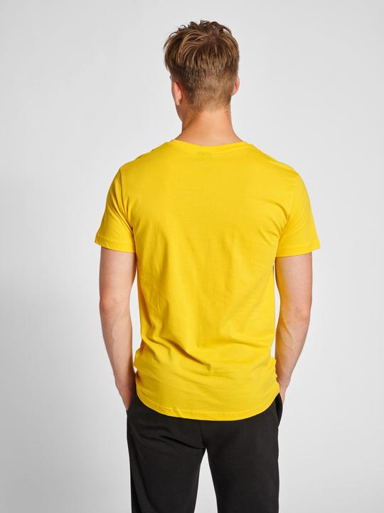 Actual product image hummel Hmlred Basic T-Shirt S/S (L)