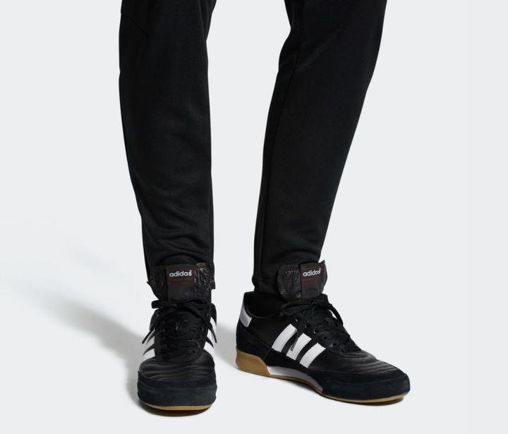 Actual product image adidas Mundial Goal (44 2/3)