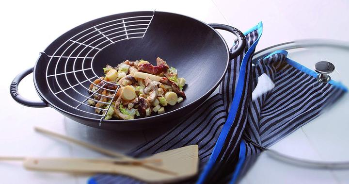 Actual product image Staub Wok (37 cm, Wok, Cast iron)
