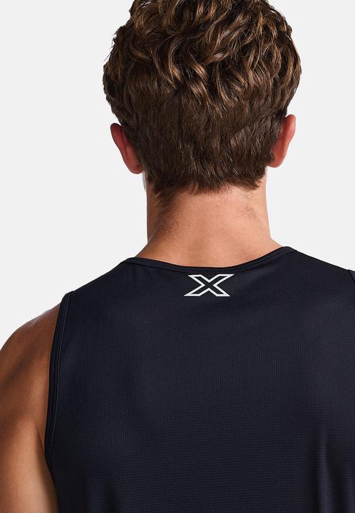 Actual product image 2XU Aero Tank (S)