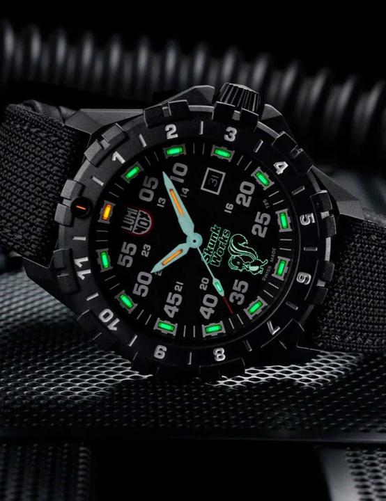 Image du produit Luminox F117 x SKUNK WORKS HERITAGE 6440H SERIES (Montre pilote, 44 mm)