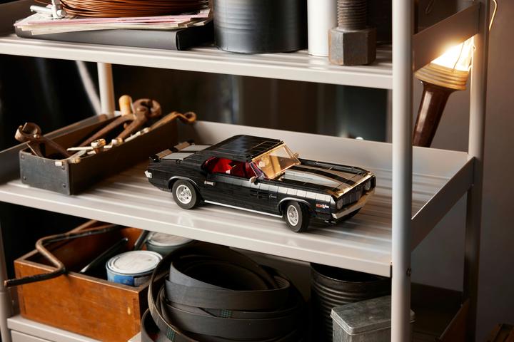 Image du produit LEGO Chevrolet Camaro Z28 (10304, LEGO difficiles à trouver)