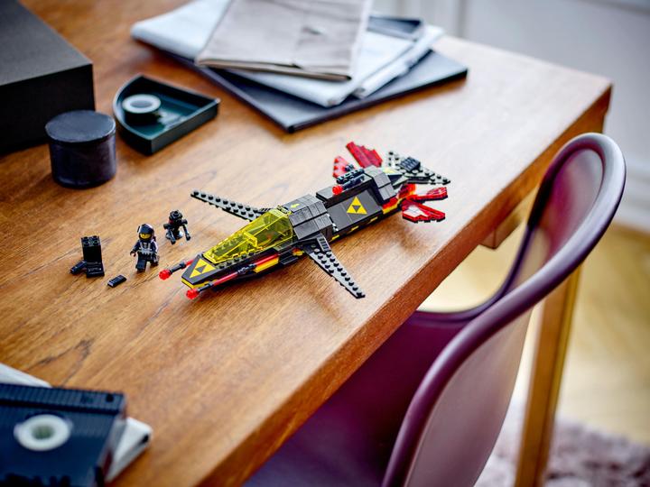 Produktbild LEGO Icons Blacktron Cruiser (40580, LEGO Icons)