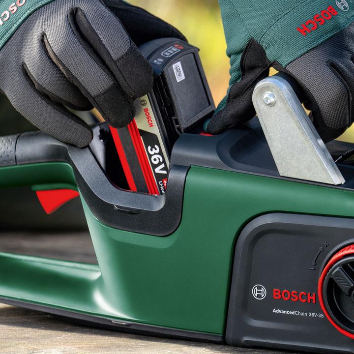 Produktbild Bosch Home & Garden AdvancedChain 36V-35-40 (Akku Kettensäge)