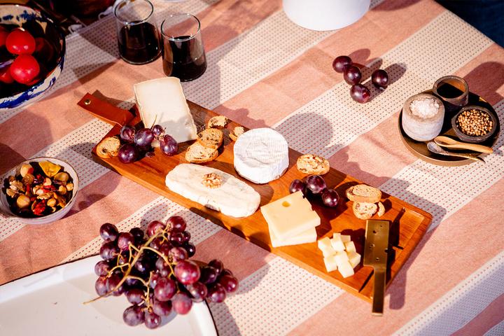 Actual product image Doiy Serving Board, Cheeseporn, Long