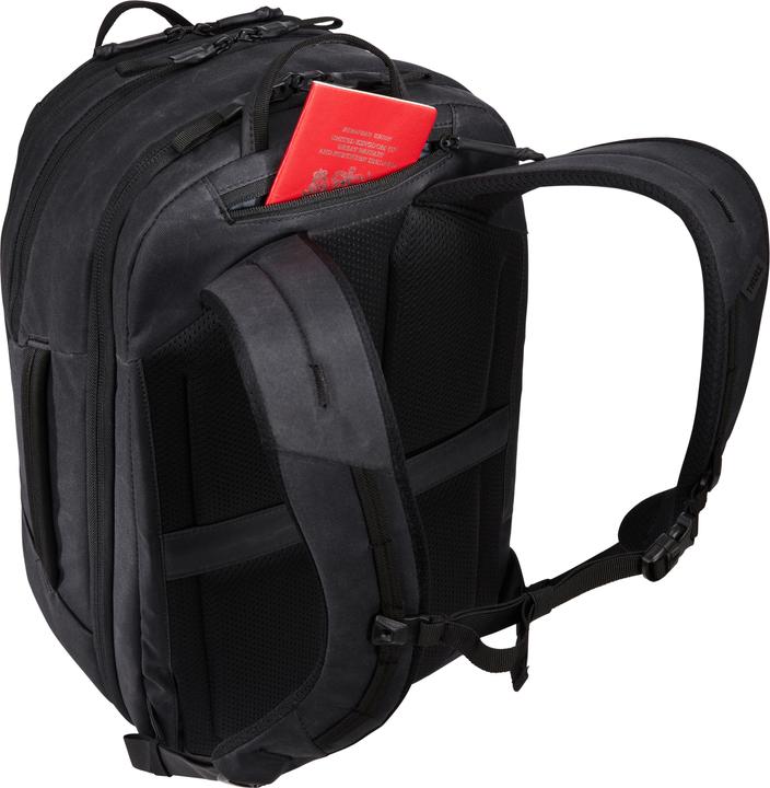 Actual product image Thule Aion (32 l)