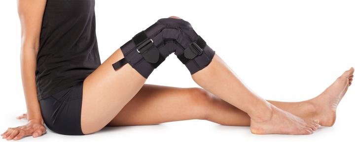 Actual product image BioSkin Knee Brace Hinged Knee Skin Open Patella (S)