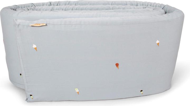 Filibabba Bed Bumper – Embroidered Cool Summer Design – Pearl Blue (340 cm, 4 cm)
