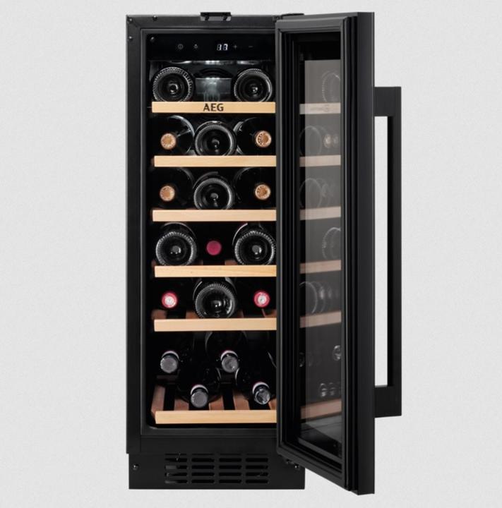 Image du produit AEG AWUS020B5B 5000 Armoire de mise en température des vins / jusqu'à 20 bouteilles
