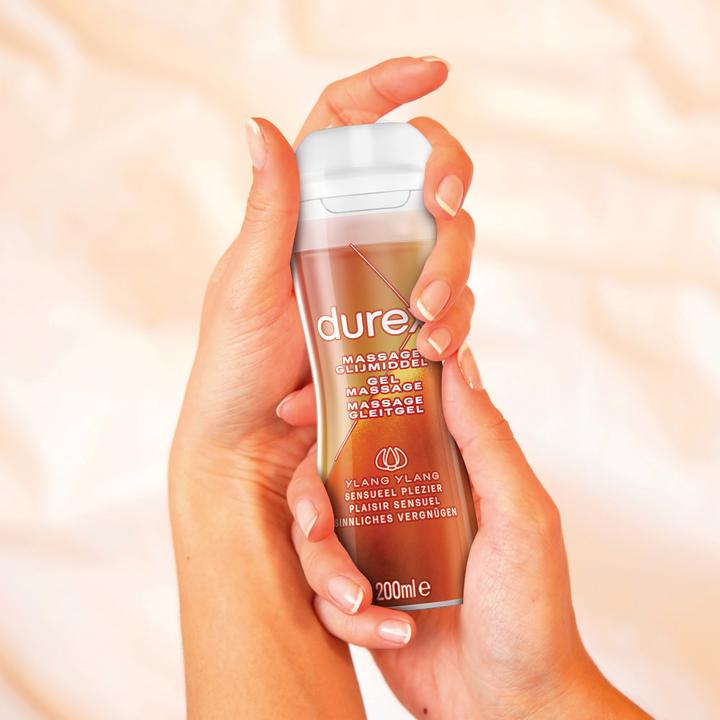 Productafbeelding Durex Play 2In1 Massage Sensuele Massage Gel En Hydraterende Intieme Gel Met Verleidelijke Bloem (200 ml)