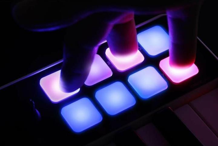 Image du produit IK Multimedia Contrôleur MIDI iRig Keys I/O (Clavier)