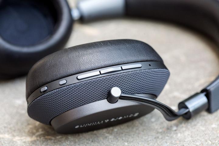 Produktbild Bowers & Wilkins px (ANC, 22 h, Kabellos)