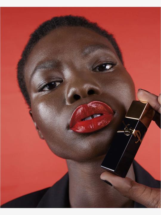 Immagine prodotto Yves Saint Laurent Rouge Pur Couture La fiamma audace e disinibita (N. 07 - Fiamma non vietata)