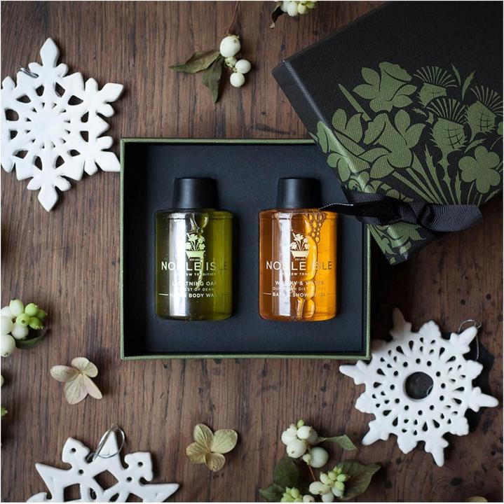 Actual product image Noble Isle - Green Garland (75 ml)