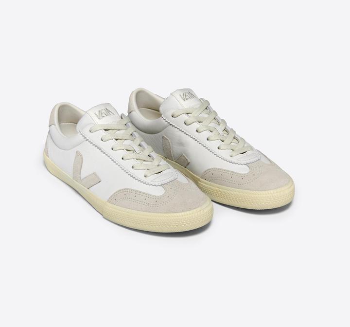 Actual product image Veja Volley (37)