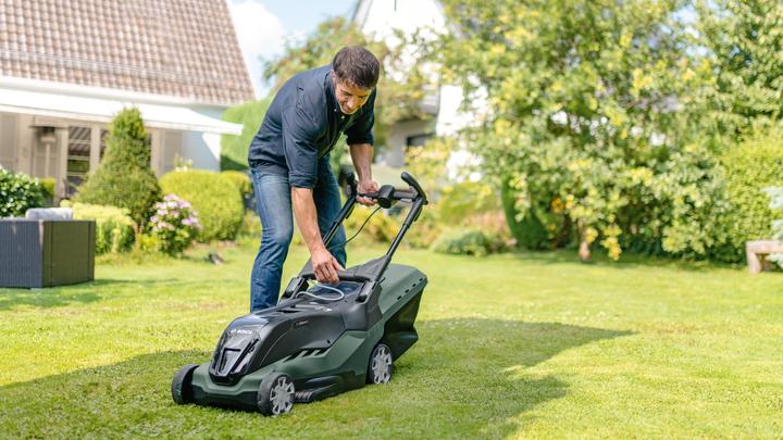 Immagine prodotto Bosch Home & Garden Pex 220 A (Levigatrici rotorbitali, 220 W)