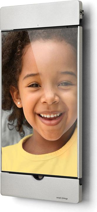 Actual product image smart things s18 s sDock mini