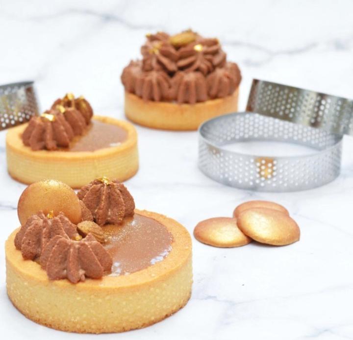Immagine prodotto ScrapCooking Set di 4 anelli per torte perforati rotondi da 8cm (8 cm)